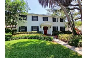 2902 BAYSHORE COURT, TAMPA, FL 33611 Sold 03/21/25