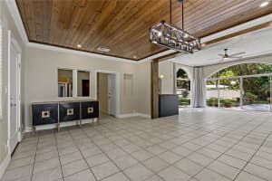 4614 SUNSET BOULEVARD, TAMPA, FL 33629 Sold 01/07/25