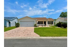 2713 DE LA ROSA STREET, THE VILLAGES, FL 32162 Sold 01/21/25