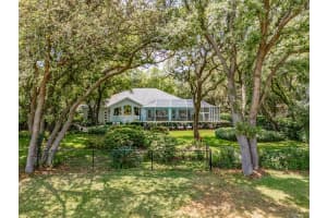 5821 AUDUBON MANOR BOULEVARD, LITHIA, FL 33547 Sold 08/21/24