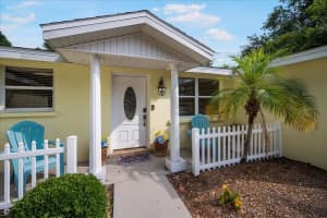 2717 SILVER KING WAY, SARASOTA, FL 34231 Sold 10/24/24