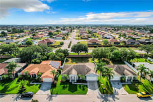 512 REDDICKS CIRCLE, WINTER HAVEN, FL 33884 Sold 08/12/24