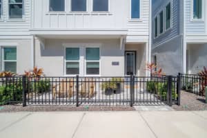 2305 LINDSTROM STREET, SARASOTA, FL 34237 Sold 09/17/24