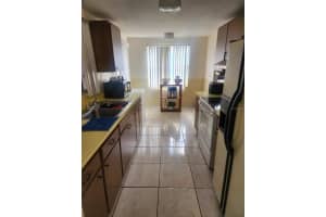 6803 MIDDLEWOOD COURT, TAMPA, FL 33634 Sold 06/02/25