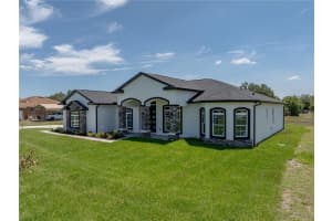 5207 GREEN ESTATES LANE, WIMAUMA, FL 33598 Sold 11/15/24