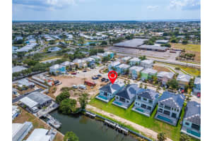 6542 SIMONE SHORES CIRCLE, APOLLO BEACH, FL 33572 - MLS#MFRT3530326