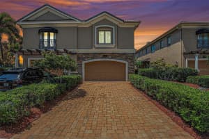 652 SAXONY BOULEVARD, SAINT PETERSBURG, FL 33716 Sold 11/21/24