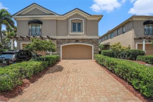 652 SAXONY BOULEVARD, SAINT PETERSBURG, FL 33716 Sold 11/21/24