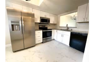 6320 NEWTOWN CIRCLE, TAMPA, FL 33615 Sold 09/06/24