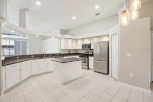 10010 KINGSHYRE WAY, TAMPA, FL 33647 Sold 06/27/24