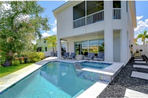 428 BAHAMA GRANDE BOULEVARD, APOLLO BEACH, FL 33572 Sold 09/05/24