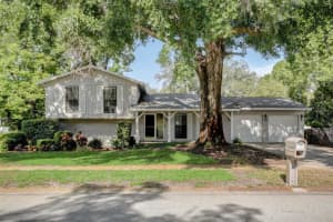 9206 KNIGHTS BRANCH STREET, TEMPLE TERRACE, FL 33637 Sold 01/22/25