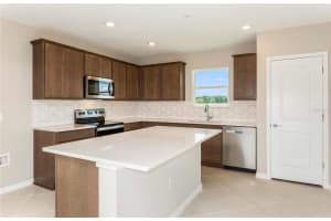 8332 54TH LOOP, OCALA, FL 34481 Sold 09/19/24