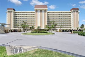 4750 COVE CIRCLE, SAINT PETERSBURG, FL 33708 Sold 12/03/24