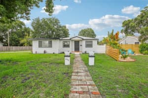 430 ROTARY PLACE, SAINT PETERSBURG, FL 33703 Sold 11/08/24