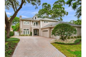 203 COOPER PLACE, TAMPA, FL 33609 Sold 09/04/24
