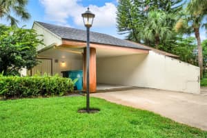 3896 VILLA ROSE LANE, ORLANDO, FL 32808 Sold 09/20/24