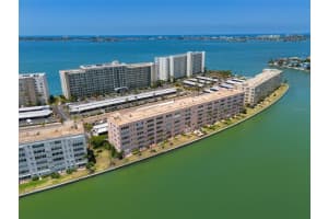 6025 SHORE BOULEVARD, GULFPORT, FL 33707 Sold 02/12/25