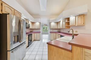 1084 TORCHWOOD DR, DELAND, FL 32724 Sold 12/13/24