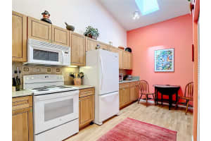 39650 US HIGHWAY 19 N #821, TARPON SPRINGS, FL 34689 Sold 08/30/24