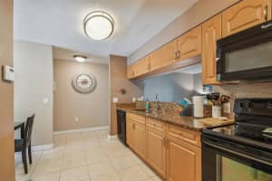 3001 58TH AVENUE, SAINT PETERSBURG, FL 33712 Sold 04/04/25