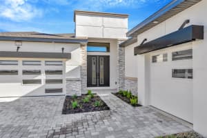 8320 GOLDEN BEACH COURT, PARRISH, FL 34219 - MLS#MFRT3534780