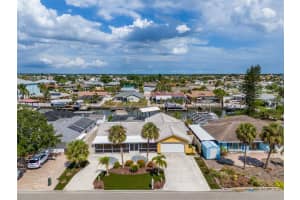 6359 COCOA LANE, APOLLO BEACH, FL 33572 Sold 01/30/25