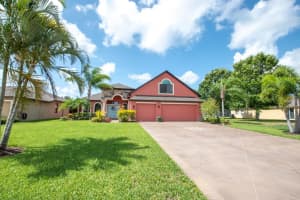 332 STAR SHELL DRIVE, APOLLO BEACH, FL 33572 Sold 10/17/24
