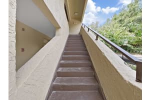 4971 PURITAN CIRCLE, TAMPA, FL 33617 Sold 01/18/25