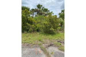 KIMBERLY DR, NORTH PORT, FL 34288 - MLS#MFRT3537068