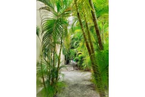3817 DALE AVENUE, TAMPA, FL 33609 Sold 12/03/24