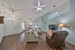 924 KINGS BOULEVARD, SUN CITY CENTER, FL 33573 Sold 01/15/25