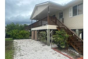 816 SEABREEZE DRIVE, RUSKIN, FL 33570 Sold 03/18/25