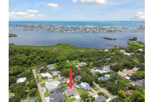 12760 HIBISCUS AVENUE, SEMINOLE, FL 33776 Sold 09/23/24