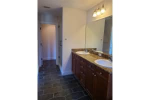 277 VALENCIA CIRCLE, ST PETERSBURG, FL 33716 - MLS#MFRT3539241
