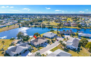 320 STROLL LANE, SUN CITY CENTER, FL 33573 Sold 11/23/24