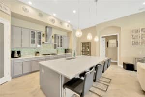 7513 PARADISO DRIVE, APOLLO BEACH, FL 33572 Sold 12/02/24