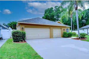 1126 LUMSDEN TRACE CIRCLE, VALRICO, FL 33594 Sold 08/23/24