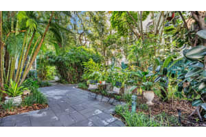 4950 BAYSHORE BOULEVARD, TAMPA, FL 33611 Sold 10/31/24
