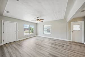5725 NEWTON AVENUE, GULFPORT, FL 33707 Sold 03/21/25