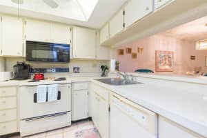 90 HIGHLAND AVENUE, TARPON SPRINGS, FL 34689 Sold 11/27/24