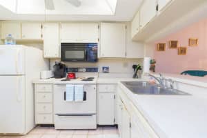 90 HIGHLAND AVENUE, TARPON SPRINGS, FL 34689 Sold 11/27/24
