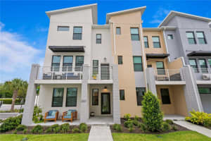2557 11TH PLACE, SAINT PETERSBURG, FL 33713 Sold 09/03/24