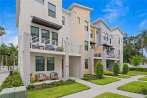 2557 11TH PLACE, SAINT PETERSBURG, FL 33713 Sold 09/03/24