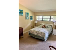 6032 RED MAPLE ROAD, BRADENTON, FL 34210 Sold 04/10/25