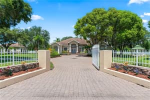 3711 QUAIL NESTING PLACE, PLANT CITY, FL 33565 Sold 11/04/24