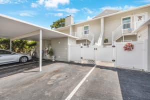 8350 SAVANNAH TRACE CIRCLE, TAMPA, FL 33615 Sold 02/14/25