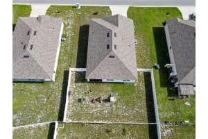 927 SUMMER GLEN DRIVE, WINTER HAVEN, FL 33880 Sold 10/11/24