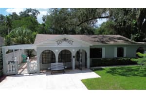 7214 HIGHLAND AVENUE, TAMPA, FL 33604 Sold 01/03/25