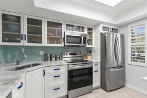 11650 CAPRI CIRCLE, TREASURE ISLAND, FL 33706 Sold 03/04/25
